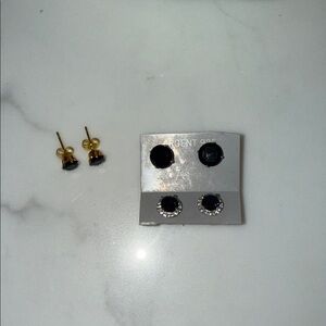 Elegant Black Stud Earrings Set